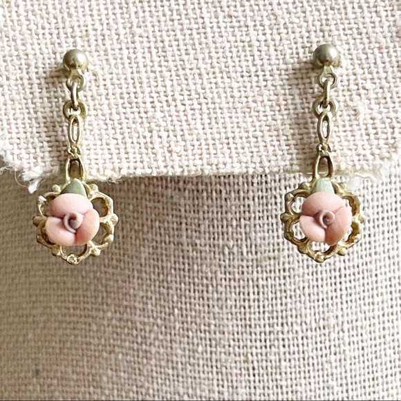 Vintage Jewelry - Vintage Dainty Pink Rose Dangle Pierced Post Earrings